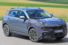2021 Lynk＆Co 01原型螺旋隐藏式样更新