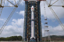 上海造长征四号乙运载火箭在太原成功发射