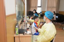 不想让孩子们戴上“小眼镜”？宝山校园想了这些妙招