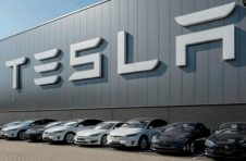 特斯拉CEO马斯克:上海工厂每周生产超过5000辆Model 3