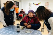 长护险异地结算、养老床位突破5万张…今年，长三角要为“银发族”做这些大事