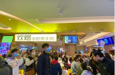 长沙湘菜排队王能否影响上海餐饮格局？