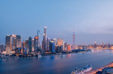 上海赛艇公开赛金秋十月举行 约五十支参赛队伍竞逐苏州河