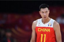 易建联：中国男篮要重新树立在球迷心中的形象
